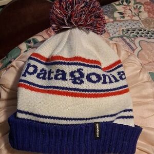 Patagonia Women's  White and Blue Beanie with Red Accents